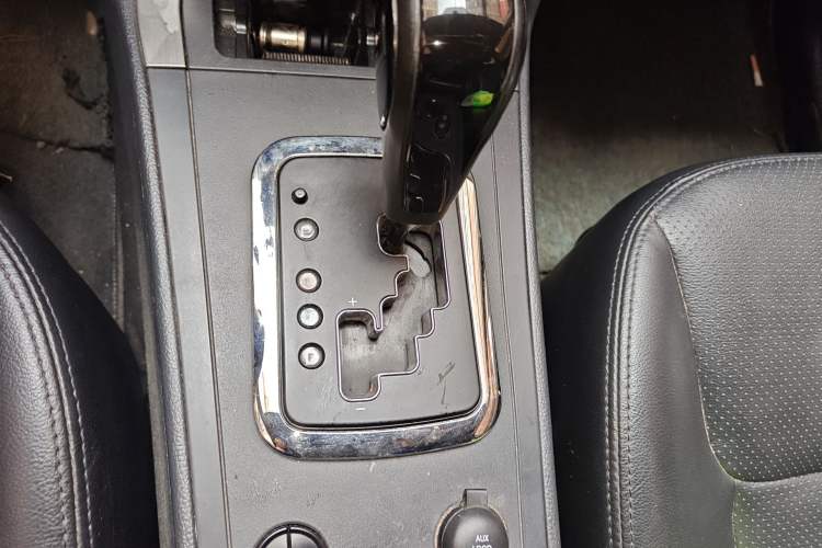 Used Geely Auto GX7 2013 2.0L Automatic Prestige Edition Gear Lever