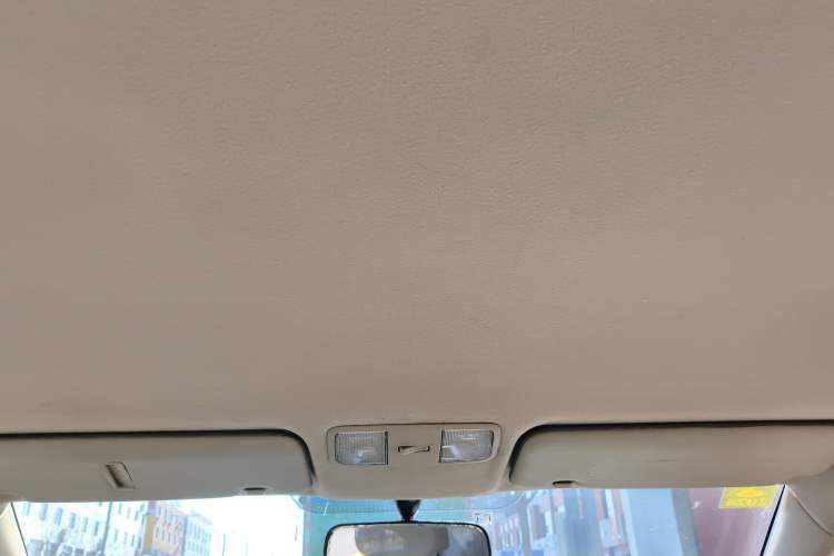 Used Hyundai Verna (older generation) 2014 1.4L Manual Smart GLS Trim
