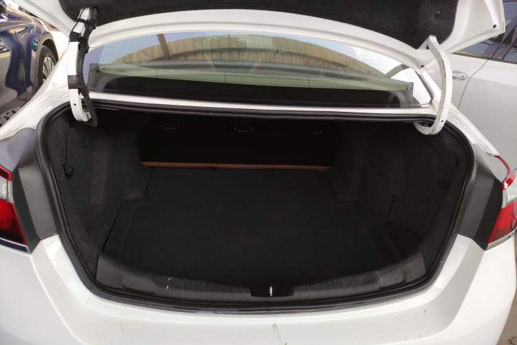 Used Chevrolet Cruze 2015 1.5L Automatic Fashion Navigation Edition