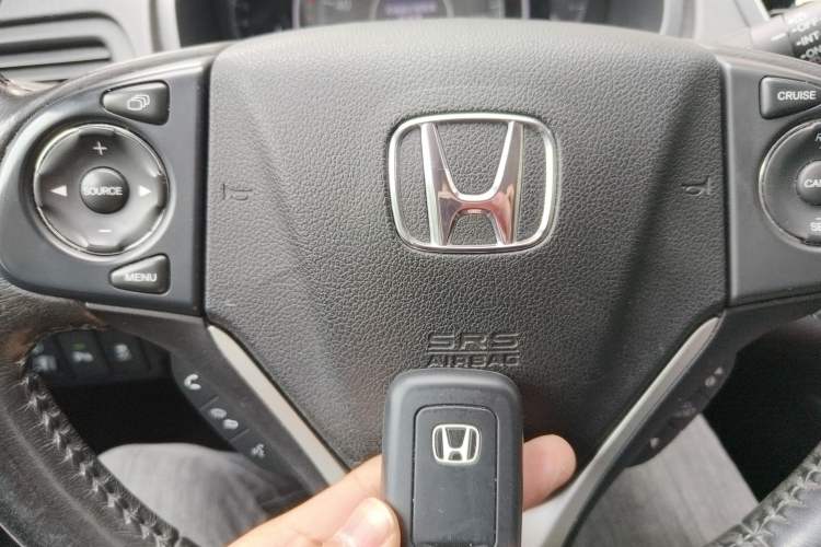 Used Honda CR-V 2015 2.4L two-wheel drive luxury version