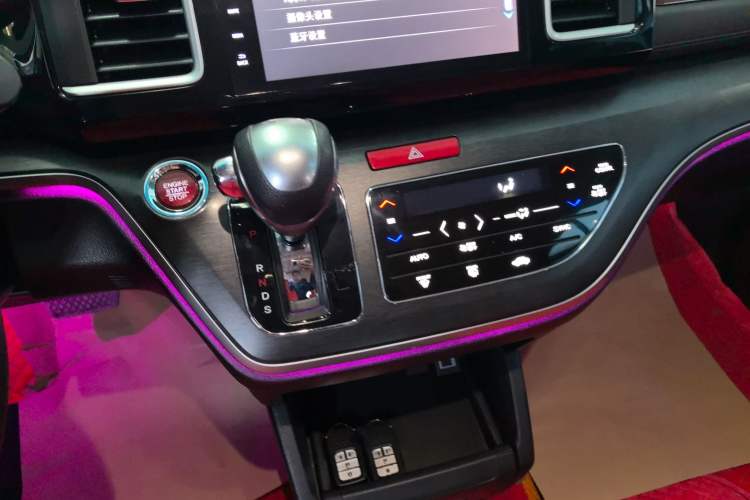 Used Honda Elysion 2016 2.4L Comfort Edition
