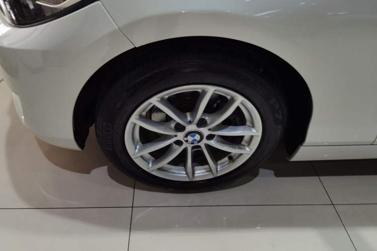 Used BMW 2 Series 2015 218i Exterior 7