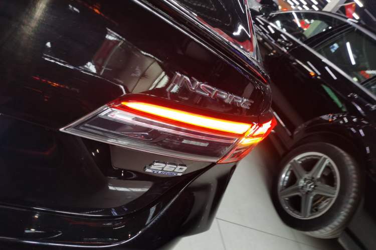 Used Honda Inspire 2025 260TURBO Elegant Edition Exterior 3