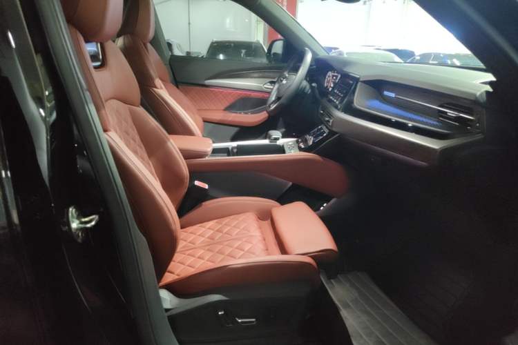 Used Audi Q6 2024 45 TFSI quattro Black Warrior Edition 6 Seats
