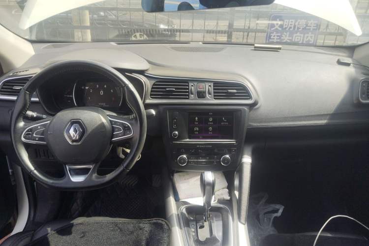 Used Renault Kadjar 2017 2.0L Two-Wheel-Drive Leading Edition Audio And AC Panel