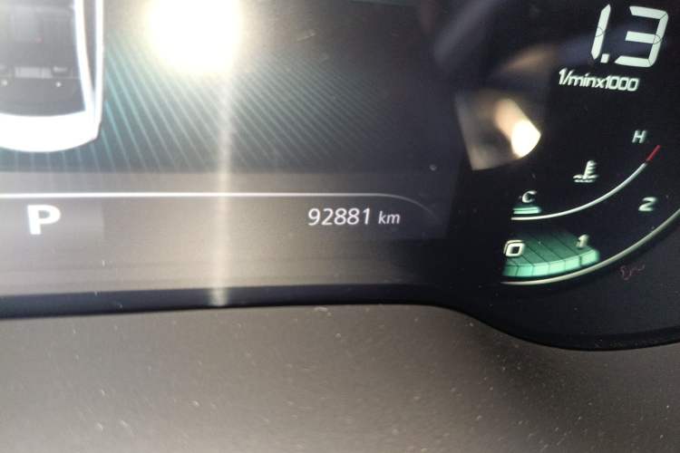 Used Roewe i6 MAX 2020 300TGI Automatic "Swell Cool Smart Drive" Edition
