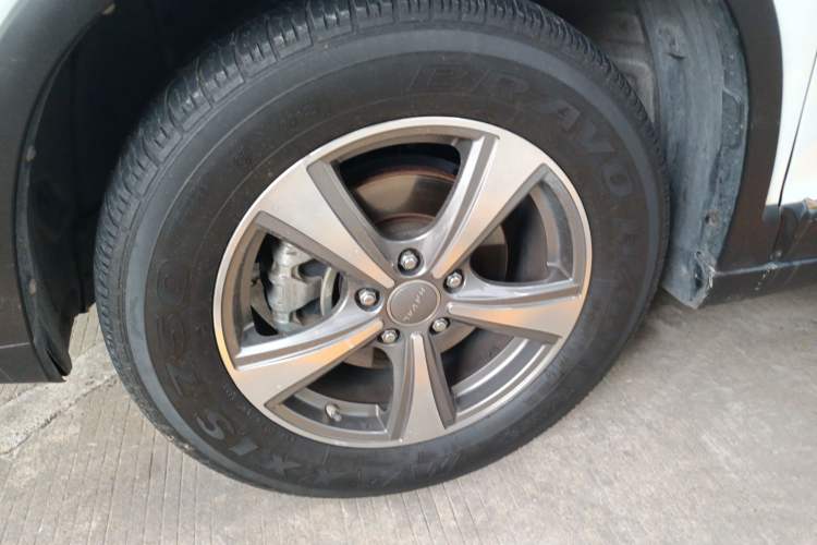 Used Haval H6 2014 Sport Edition 2.4L Automatic Elite Model Exterior 2