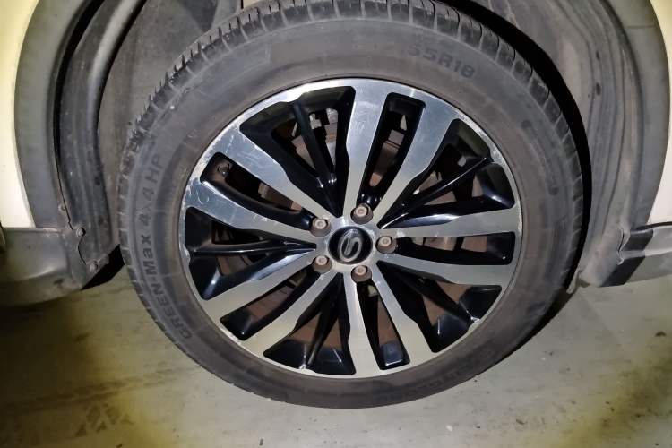 Used GAC Trumpchi GS4 2016 235T G-DCT Luxury Edition Right Front Wheel Hub