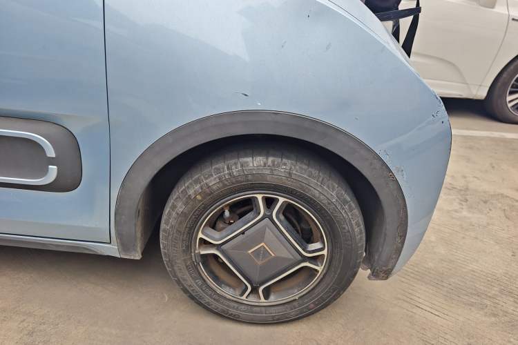 Used Baojun E300 2020 Starry Intelligence Edition Right Front Wheel Hub