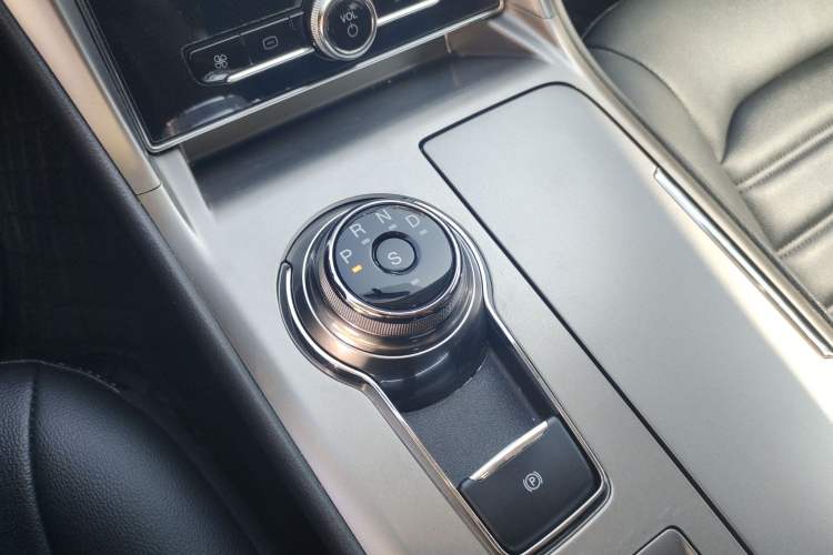 Used Ford Mondeo 2020 EcoBoost 180 Stylish Model Gear Lever