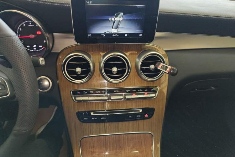 Used Mercedes-Benz GLC Coupe 2019 GLC 260 4MATIC Coupe SUV
