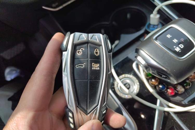 Used Hongqi HS5 2022 Facelifted Version 2.0T Smart Connect Flagship All-Wheel-Drive Edition
