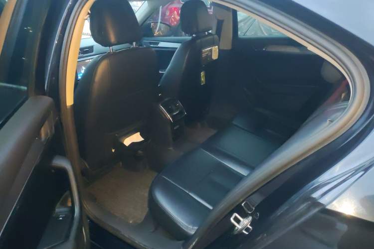 Used Skoda Superb 2019 TSI280 DSG Standard Edition Left Rear Seat