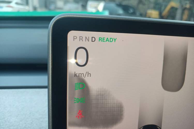 Used Tesla Model Y 2023 Long-Range All-Wheel-Drive Version Instrument Cluster