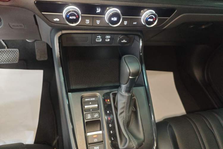 Used Honda Breeze 2023 240TURBO Two-Wheel-Drive Luxury Edition 5 Seats