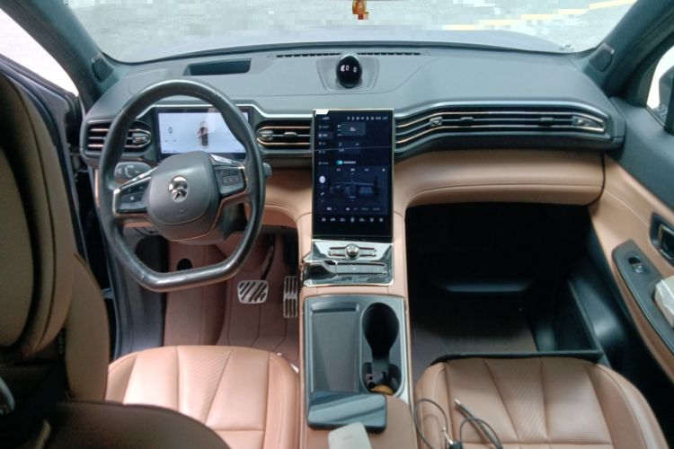 Used Nio ES8 2022 100 kWh Six-Seater Version Center Console