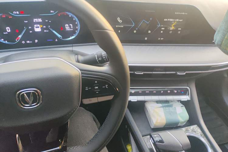 Used Changan Eado 2025 PLUS 1.4T Dual-Clutch High-Energy Version
