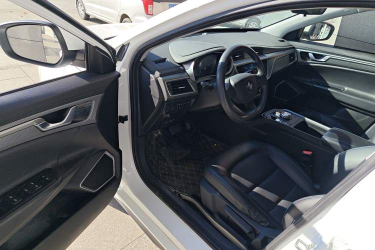 Used Livan Maple 60s 2022 Revised Edition Easy-Drive Version Lithium Iron Phosphate