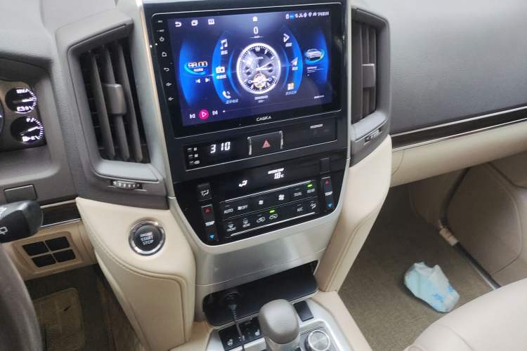 Used Toyota Land Cruiser 
