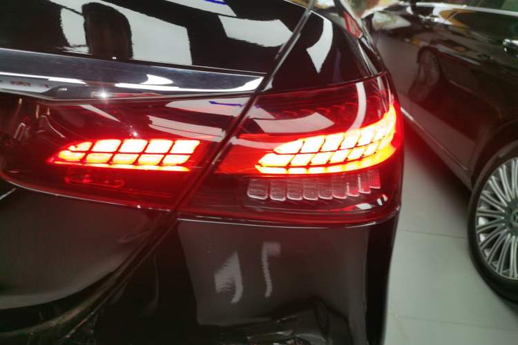 Used Mercedes-Benz E-Class 2023 Updated E 300 L Fashion Edition
