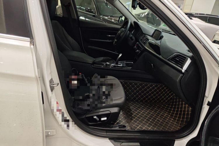 Used BMW 3 Series 2017 320Li Fashion Model Right Front Seat