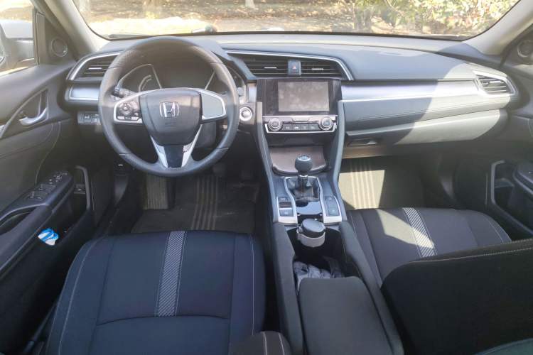 Used Honda Civic 2016 220TURBO Manual Luxury Edition