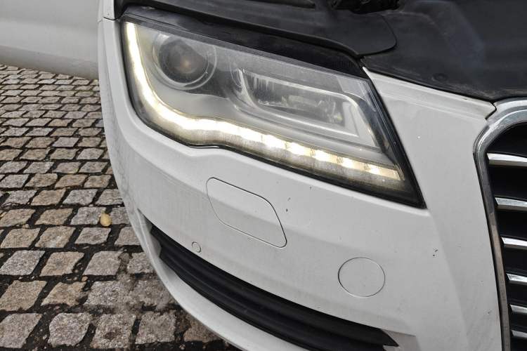 Used Audi A7 2013 35 FSI quattro Ambition Edition Right Front Headlight
