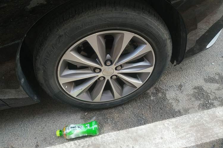 Used Chevrolet Monza 2022 320 Automatic Enjoyment Sunroof Version Right Front Wheel Hub