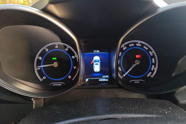 Used Chery Tiggo 5 2016 2.0L CVT Family Deluxe Edition