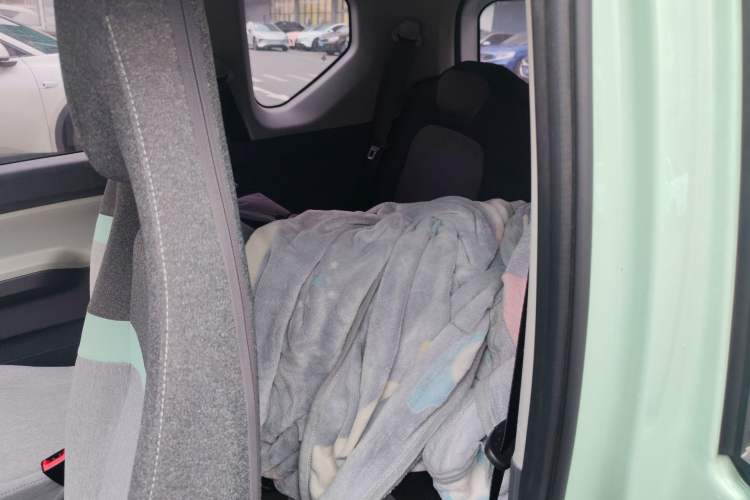 Used Wuling Hongguang MINIEV 2022 Macaron Fashion Model Lithium Iron Phosphate
