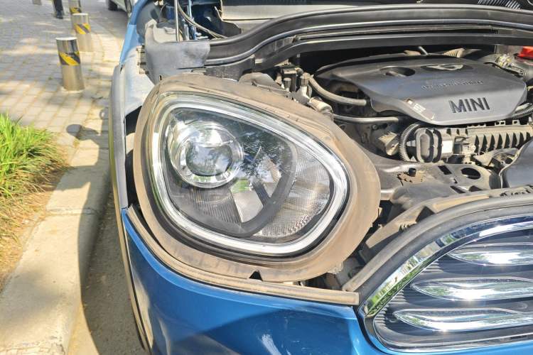Used MINI Countryman 2017 1.5T COOPER ALL4 Traveler Right Front Headlight