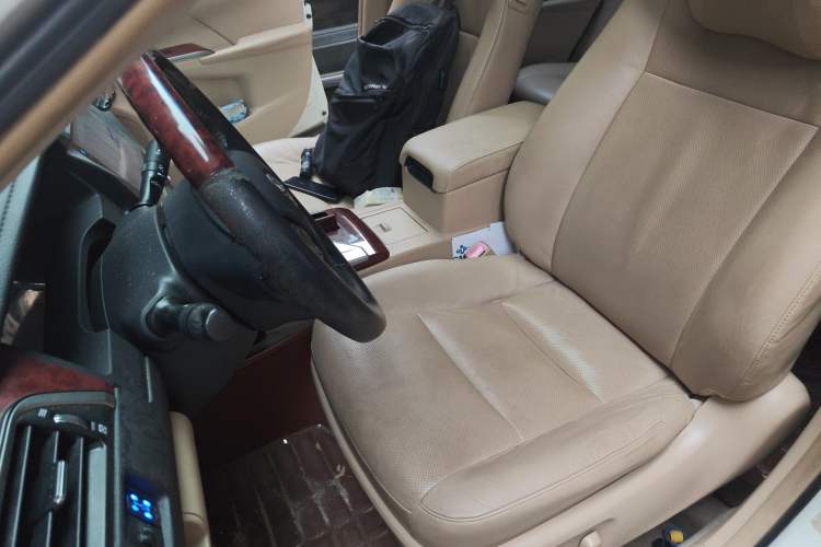 Used Toyota Camry 2013 2.0G Comfort Edition
