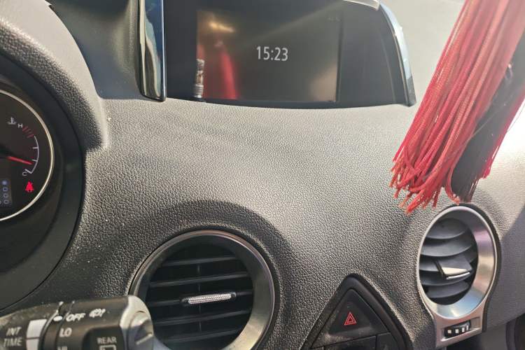 Used Renault Koleos 2013 2.5L Two-Wheel Drive Comfort Edition
