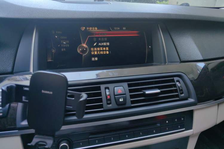 Used BMW 5 Series 2013 525Li Luxury Model Audio And AC Panel