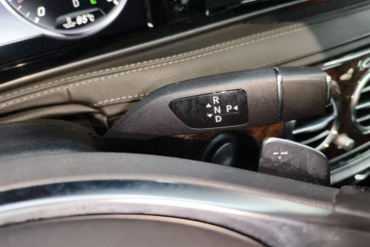 Used Mercedes-Benz S-Class 2014 S 320 L Business Model