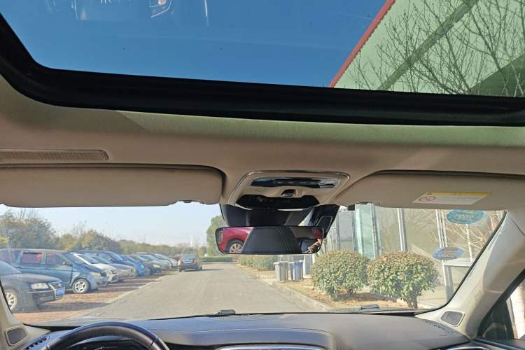 Used Lynk & Co 01 2017 2.0T Two-Wheel Drive Pro Edition
