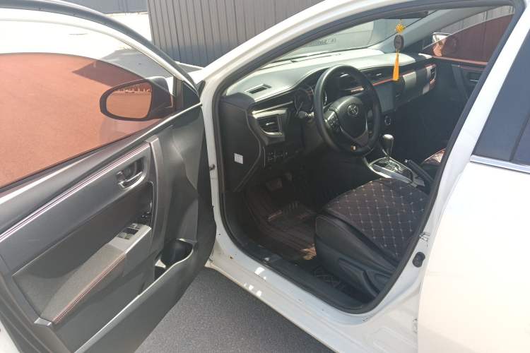 Used Toyota Levin 2017 1.2T V CVT Luxury Edition Driver Seat