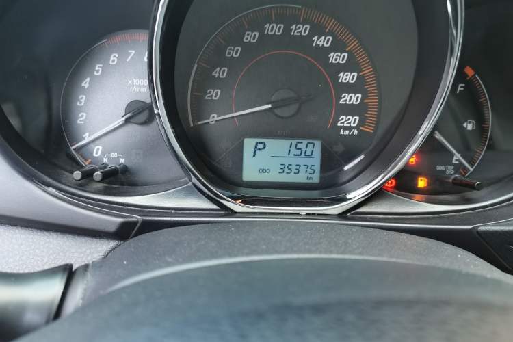 Used Toyota YARiS L Zhi Xuan 2019 1.5E CVT Dynamic Edition China VI compliant Odometer Close Up