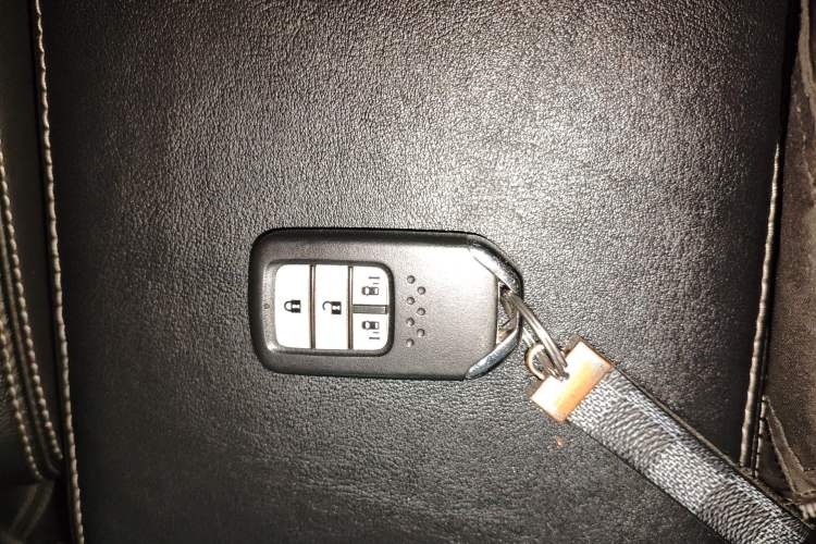 Used Honda Elysion 2016 2.4L Supreme Edition
