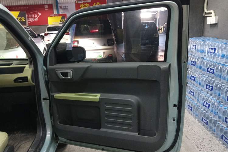 Used Geely Auto Panda 2023 Panda Mini 200km Endurance Bear Interior 5