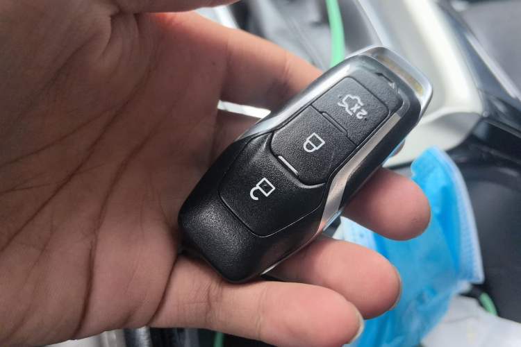 Used Ford Mondeo 2013 2.0L GTDi 200 Fashion Edition Vehicle Key