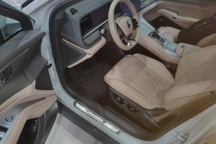 Used Denza N7 2025 630 All-Wheel Drive Intelligent Driving Dual-Laser Flagship Edition