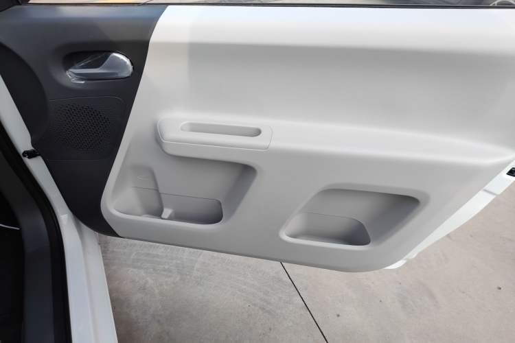 Used Changan Lumin 2023 205km Xiangqin Version
