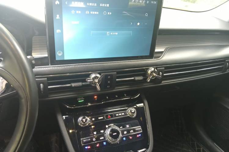 Used Lincoln Corsair 2021 2.0T Two-Wheel Drive Deluxe Edition Audio And AC Panel