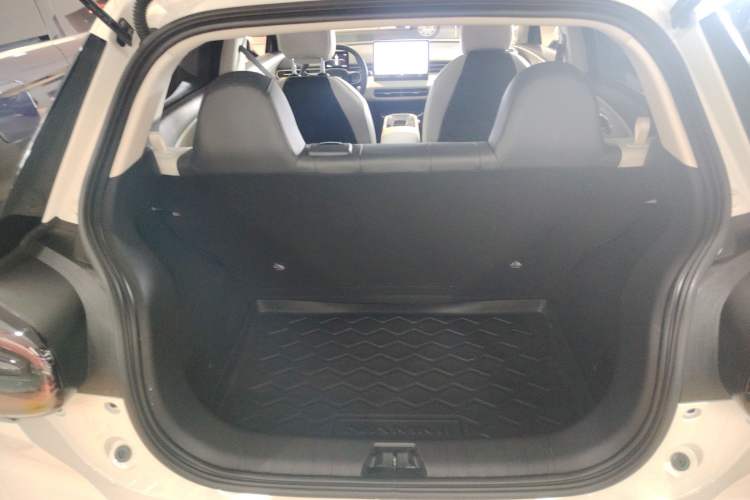 Used Dongfeng NAMMI 01 2024 New Edition 330 Air Trunk