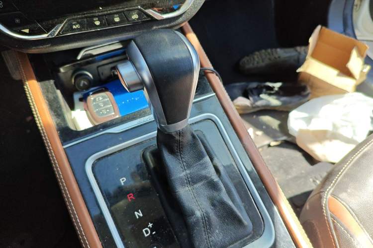 Used Zotye T300 2017 1.5T CVT Luxury Model
