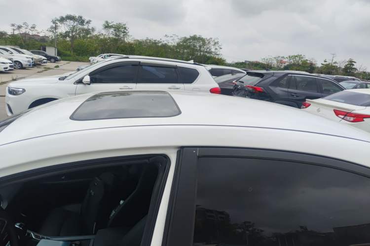 Used Geely Auto Emgrand 2020 1.5L CVT Luxury Model Roof