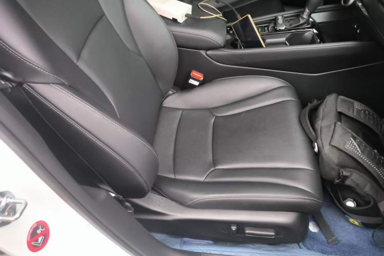 Used Honda Inspire 2023 260TURBO Deluxe Edition Right Front Seat