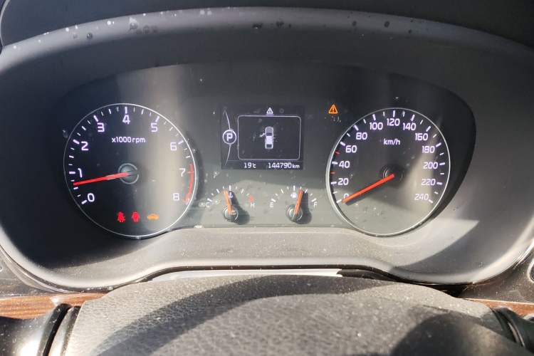 Used Kia K4 2014 1.8L Automatic GLS
