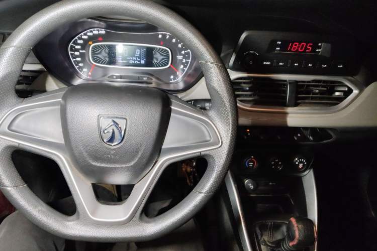 Used Baojun 510 2019 1.5L Manual Jingxiang Model 73kW China VI Emission Standard Audio And AC Panel